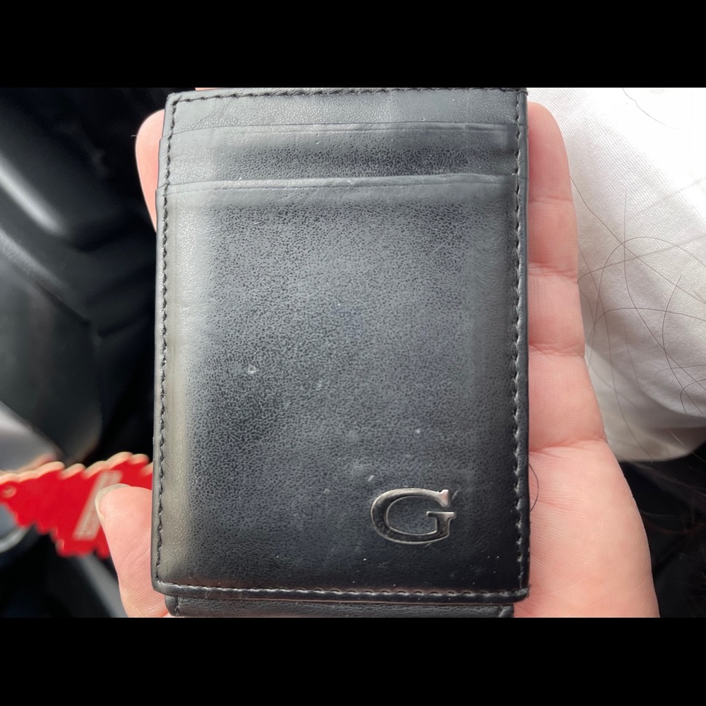 Guess wallet